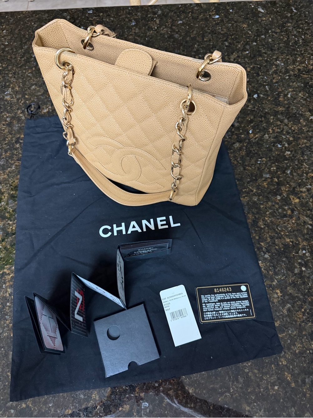 CHANEL Caramel Quilted CC Chain Shoulder Bag - Picture 3 of 12